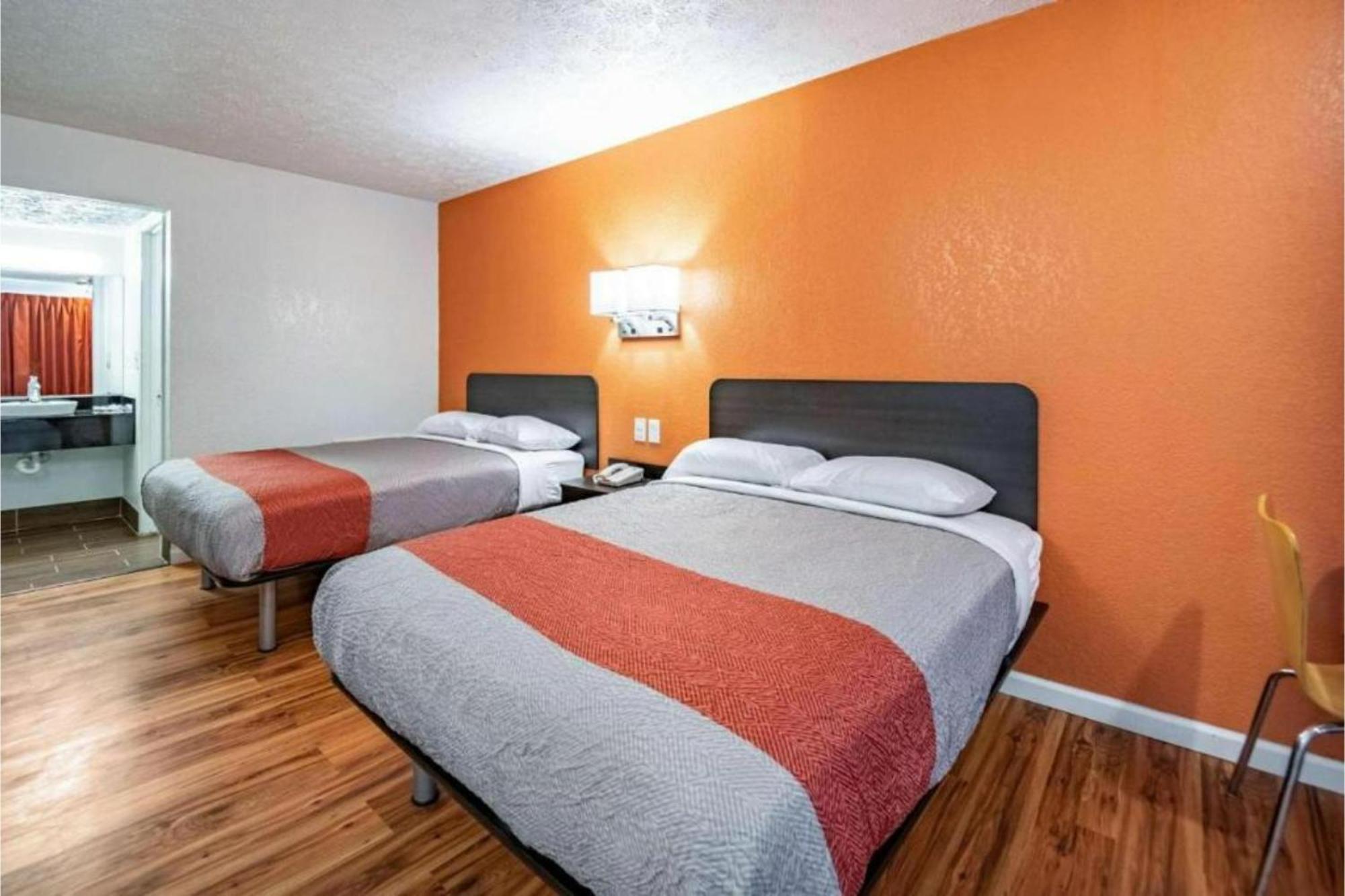 6-columbus, Oh Hotel 2*