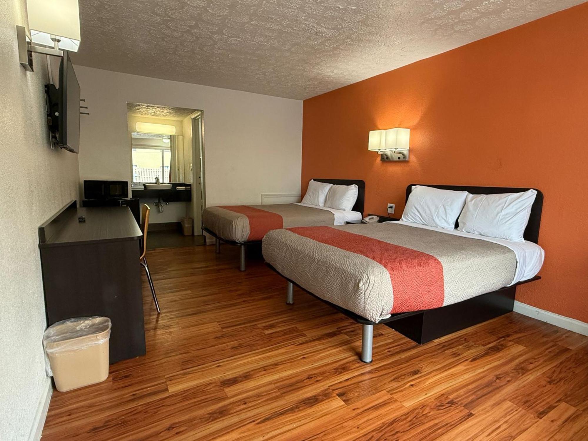 Hotel 6-columbus, Oh 2*
