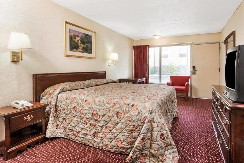 6-columbus, Oh Hotel