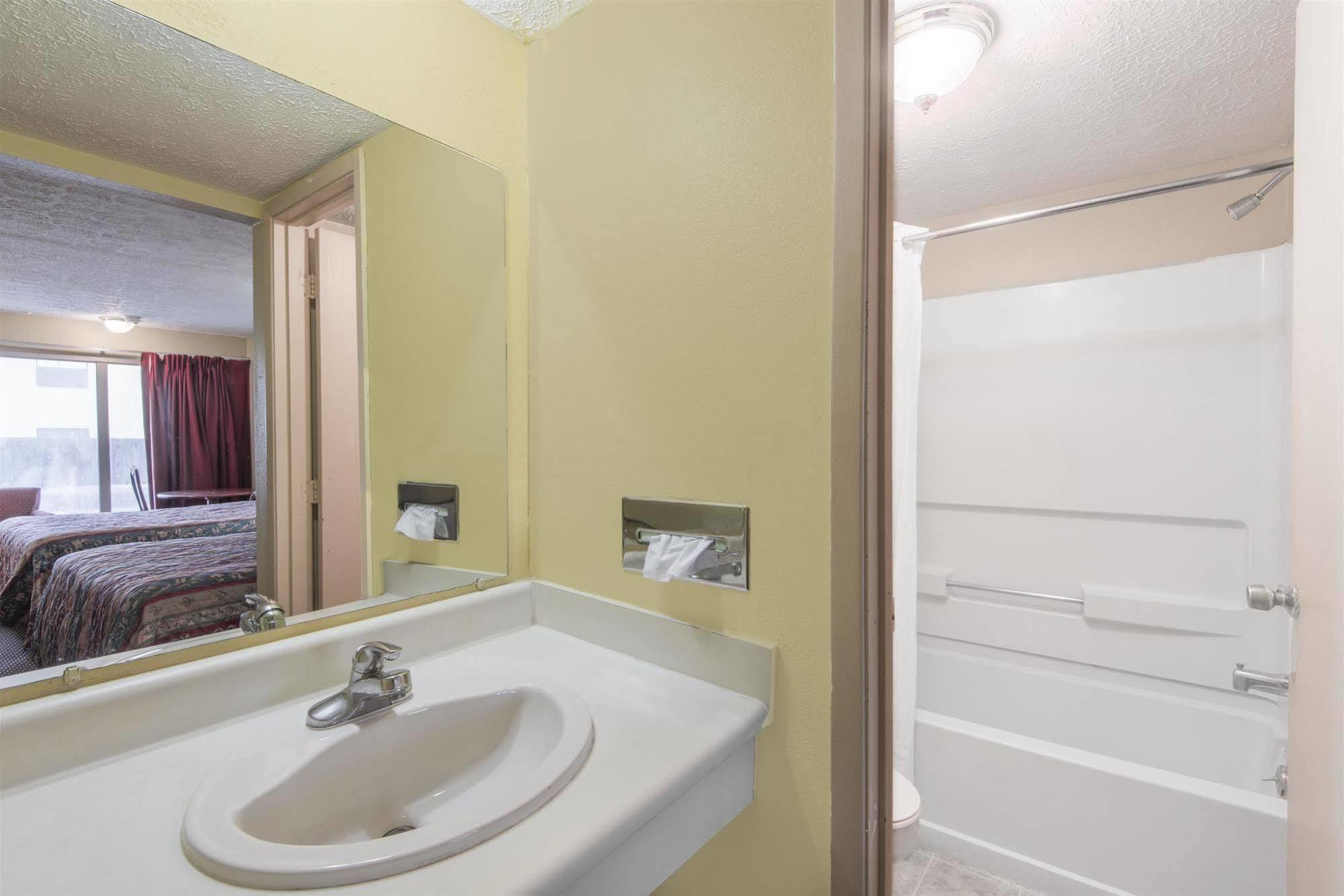 Hotel 6-columbus, Oh 2*