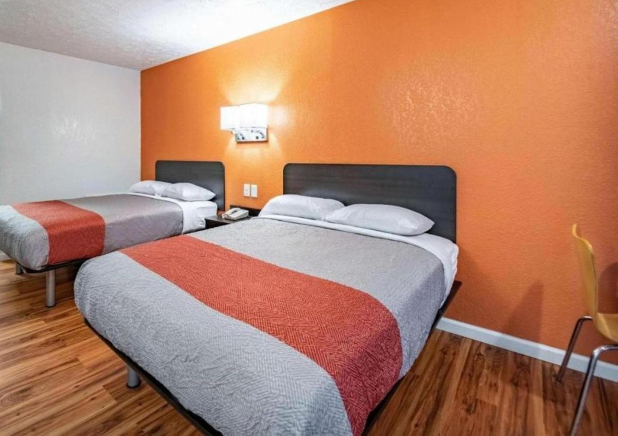 Relax By Oyo Oh I 70 Hotel Columbus